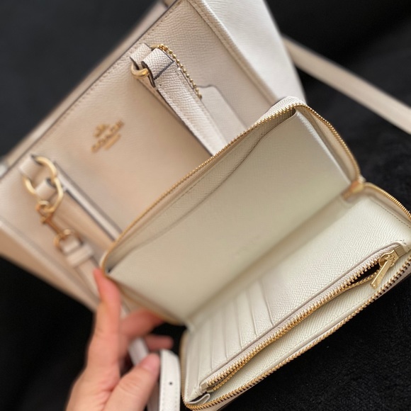 Handbag and wallet - Picture 4 of 4